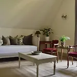 Manoir De Plaisance