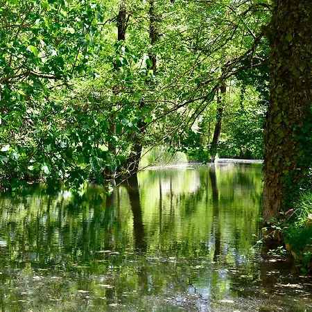 Manoir De Plaisance 3* Benon