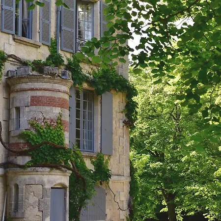 Manoir De Plaisance Bed & Breakfast Benon