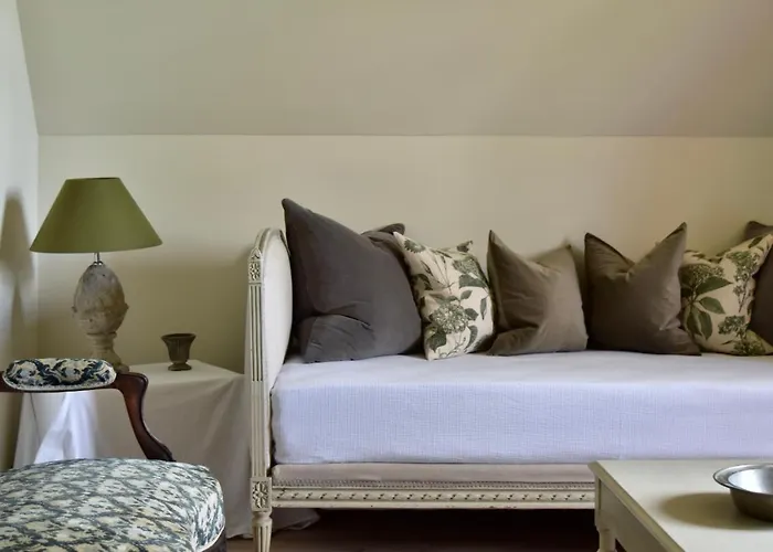 Manoir De Plaisance Bed and breakfast