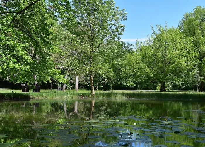 Manoir De Plaisance Bed and breakfast 4*